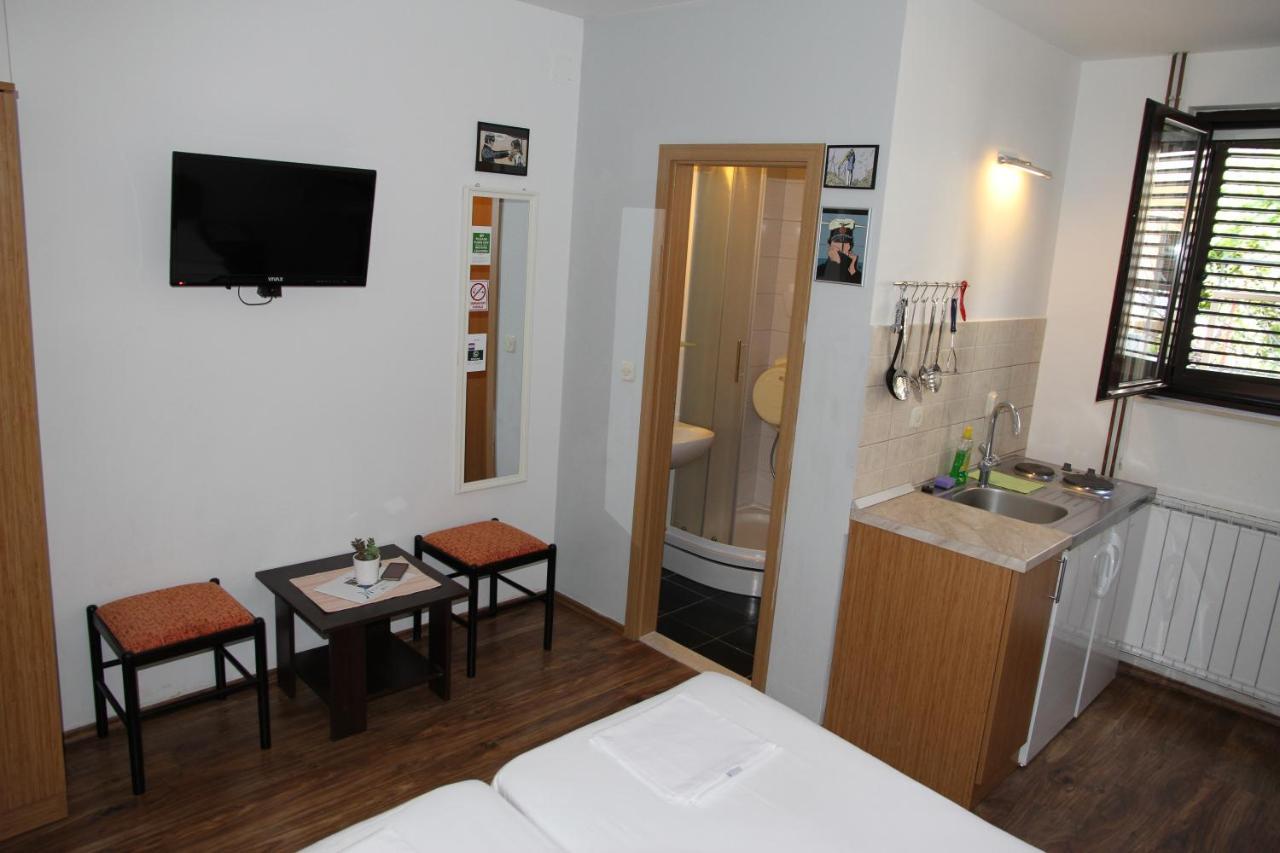 Obradovic Rooms & Apartments Makarska Ngoại thất bức ảnh