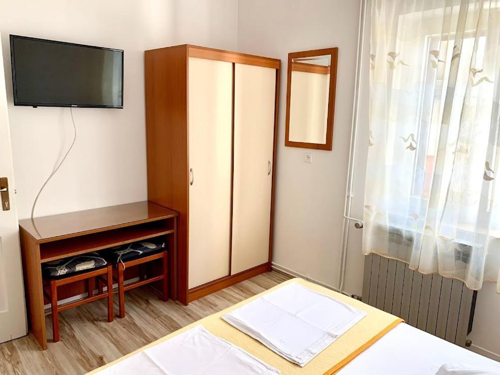 Obradovic Rooms & Apartments Makarska Ngoại thất bức ảnh